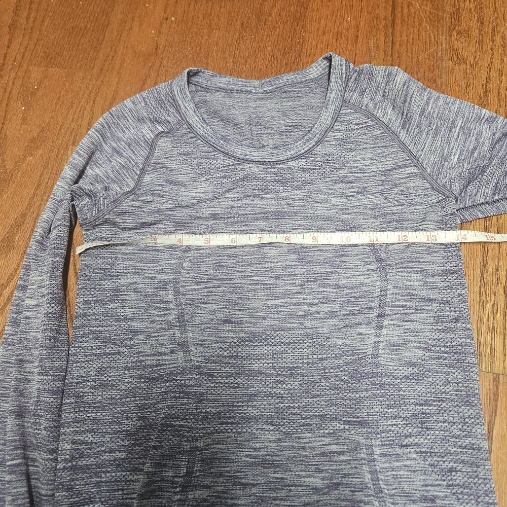 Lululemon Athletica Gray Fitted Long Sleeve T-Shirt - Picture 4 of 5